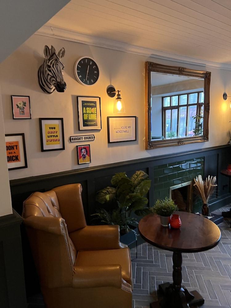 lounge