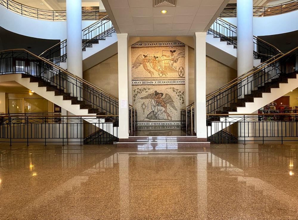 lobby