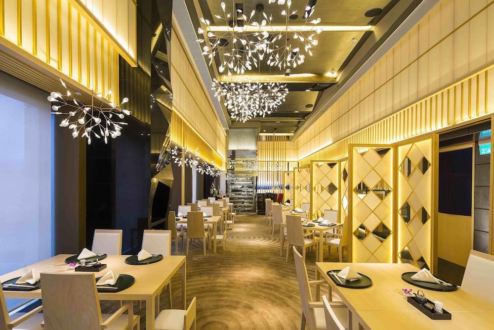restaurant cafeteria