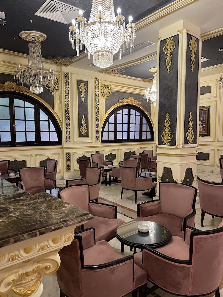 lounge