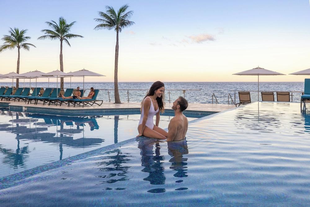 swimming pool spa