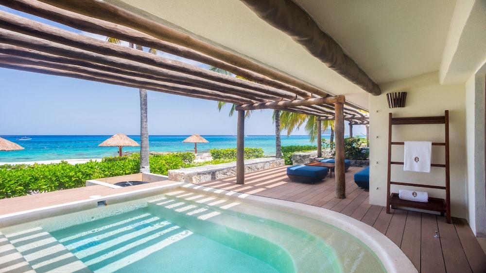 swimming pool spa