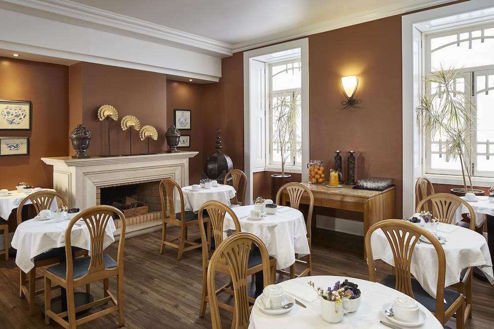 restaurant-cafeteria