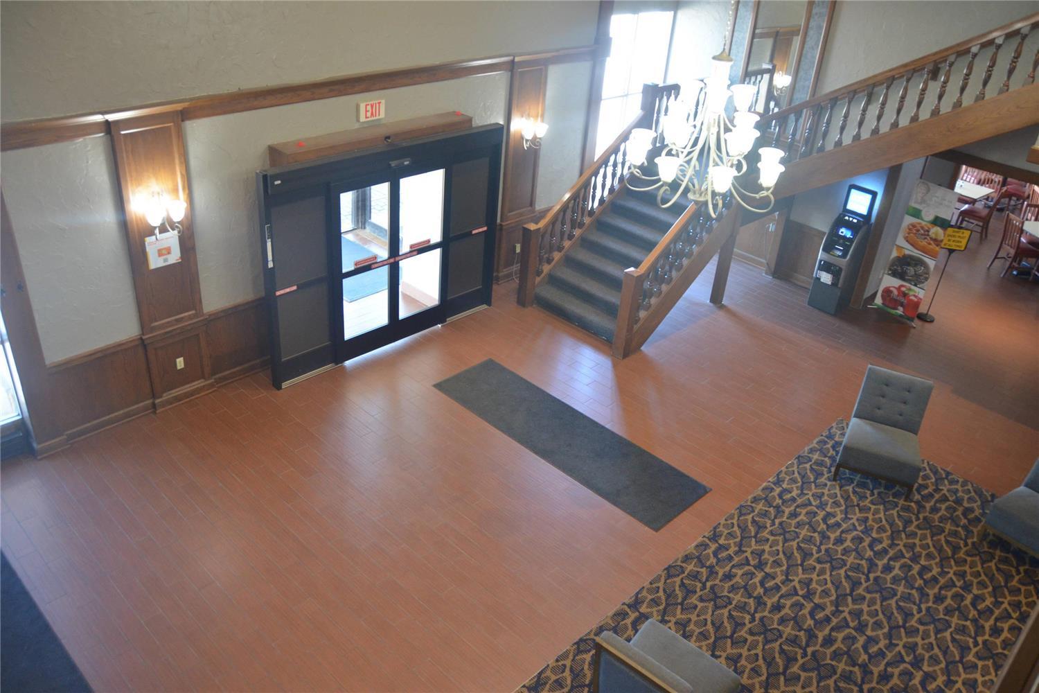 restaurant cafeteria
