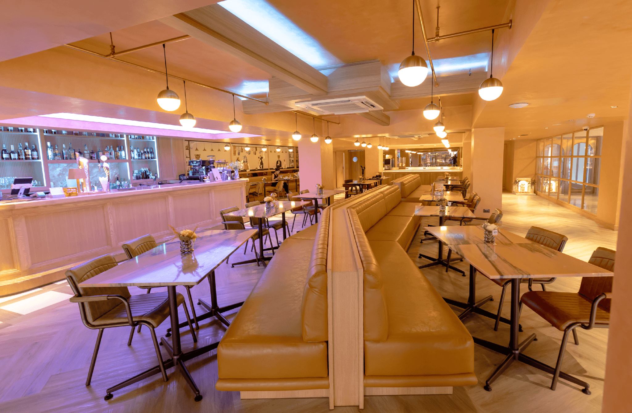 restaurant cafeteria