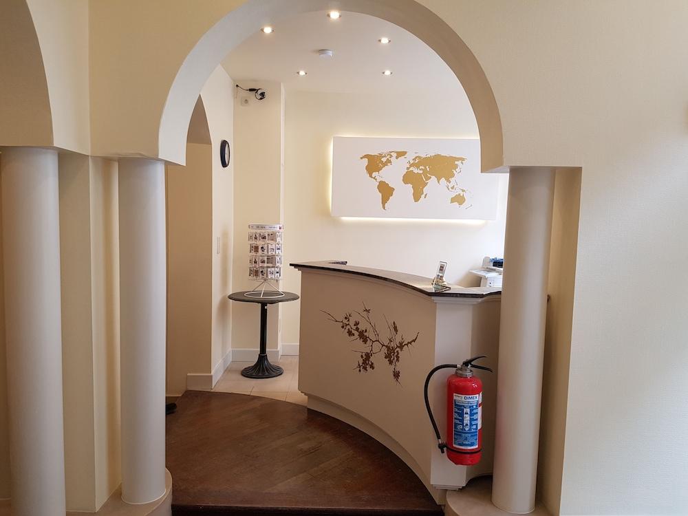 lobby