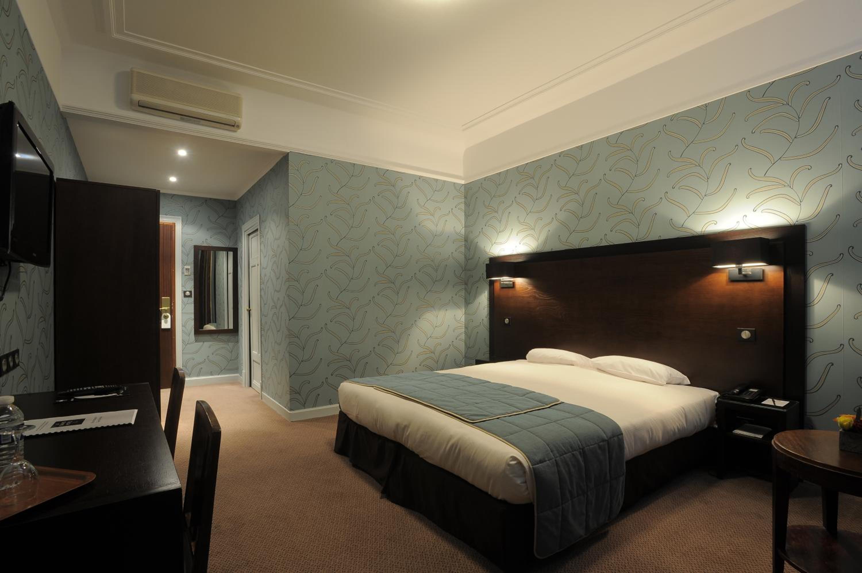 rooms
