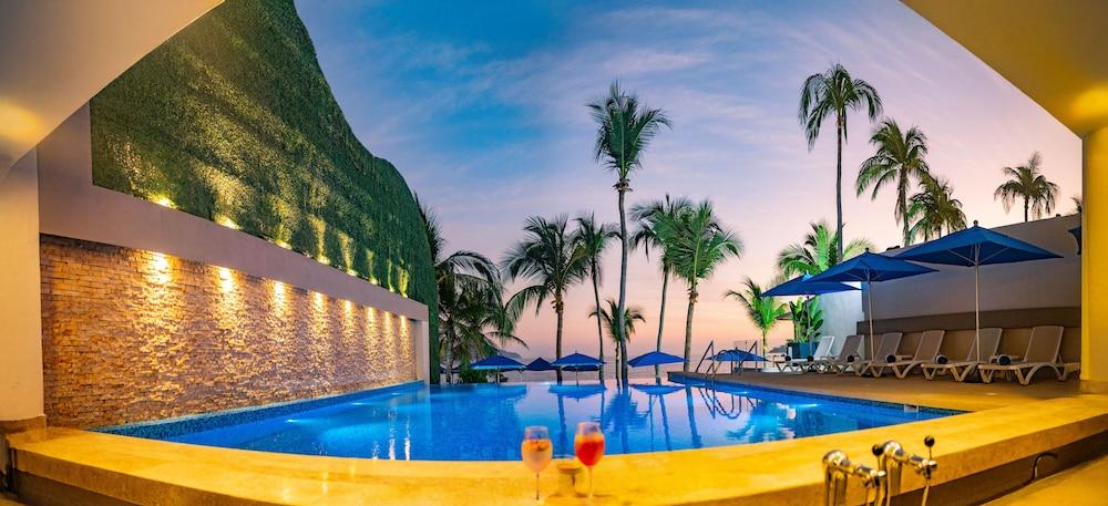 swimming pool spa