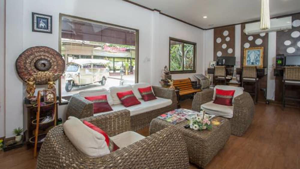 lounge