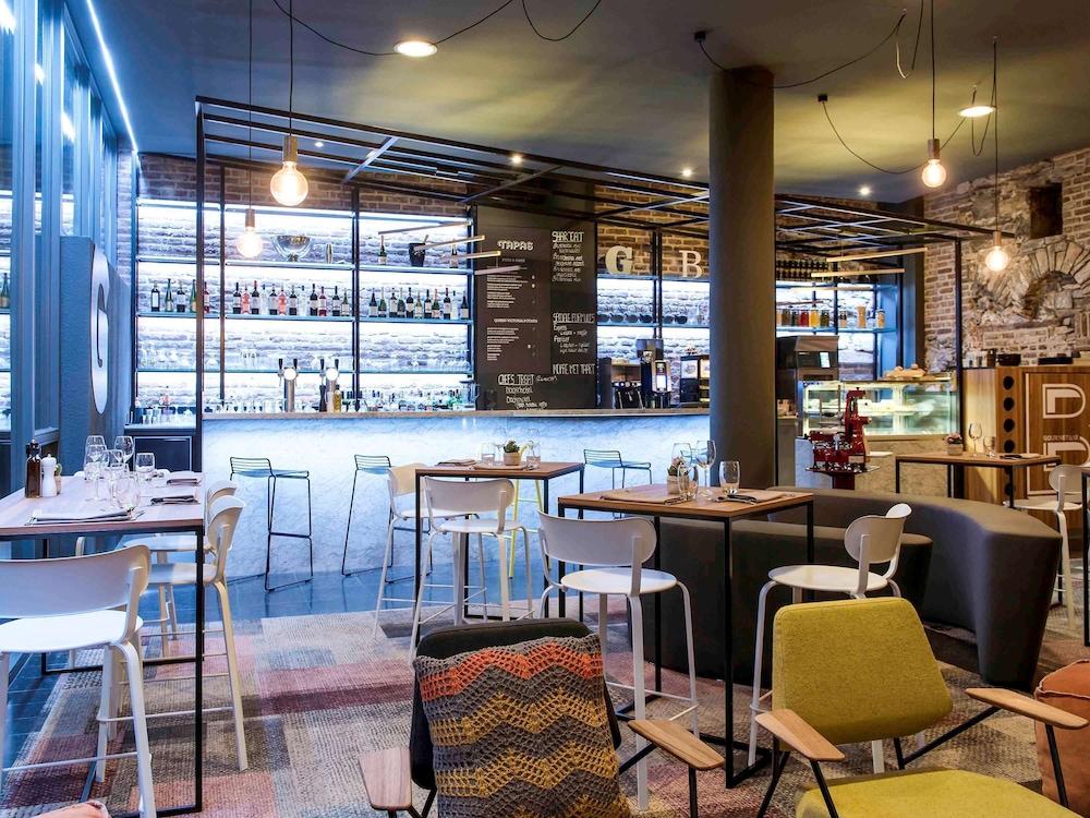 restaurant-cafeteria