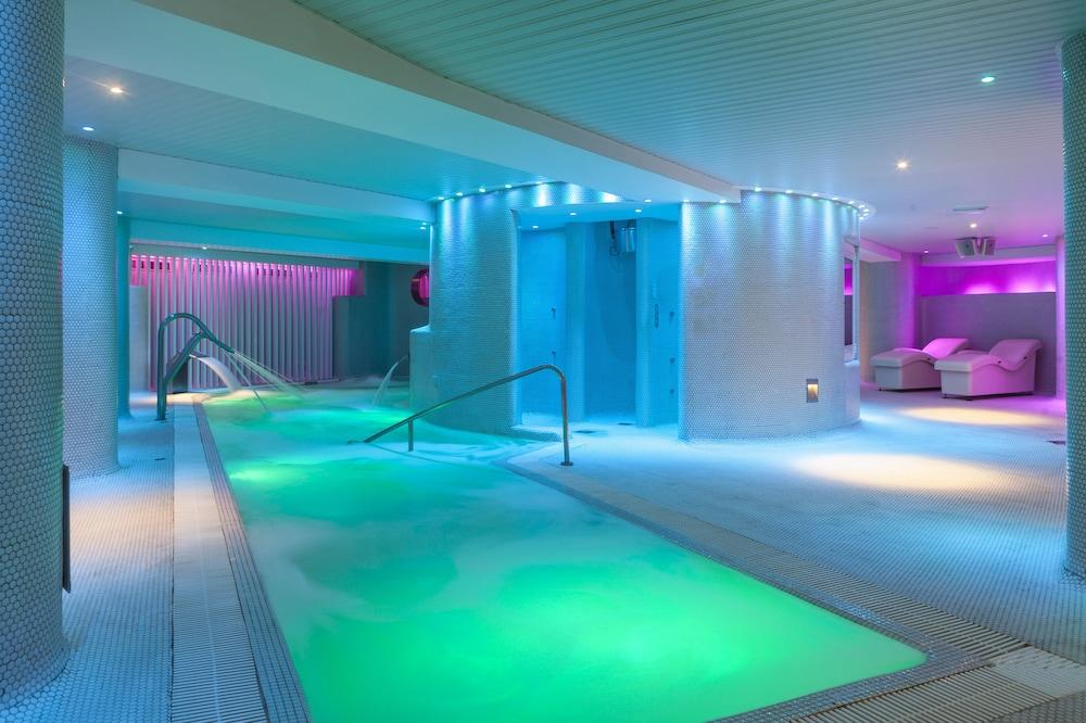 swimming pool spa