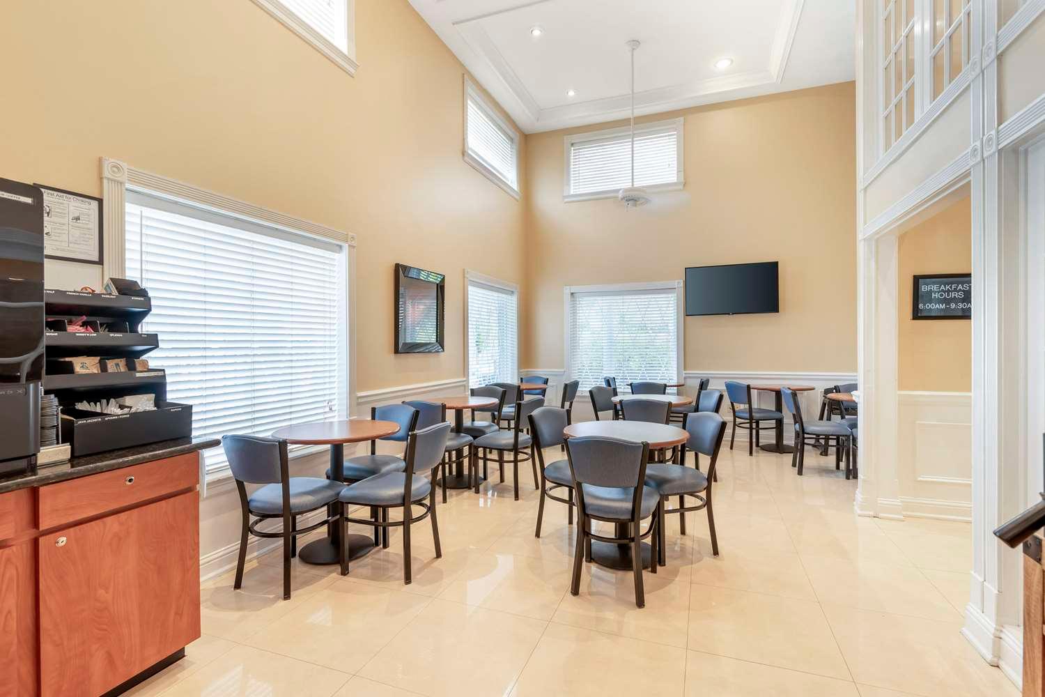 restaurant cafeteria