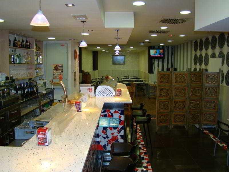 restaurant cafeteria
