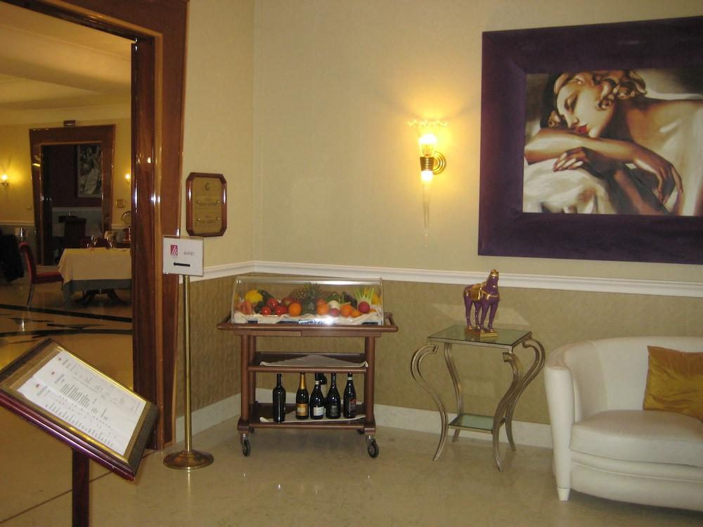lounge