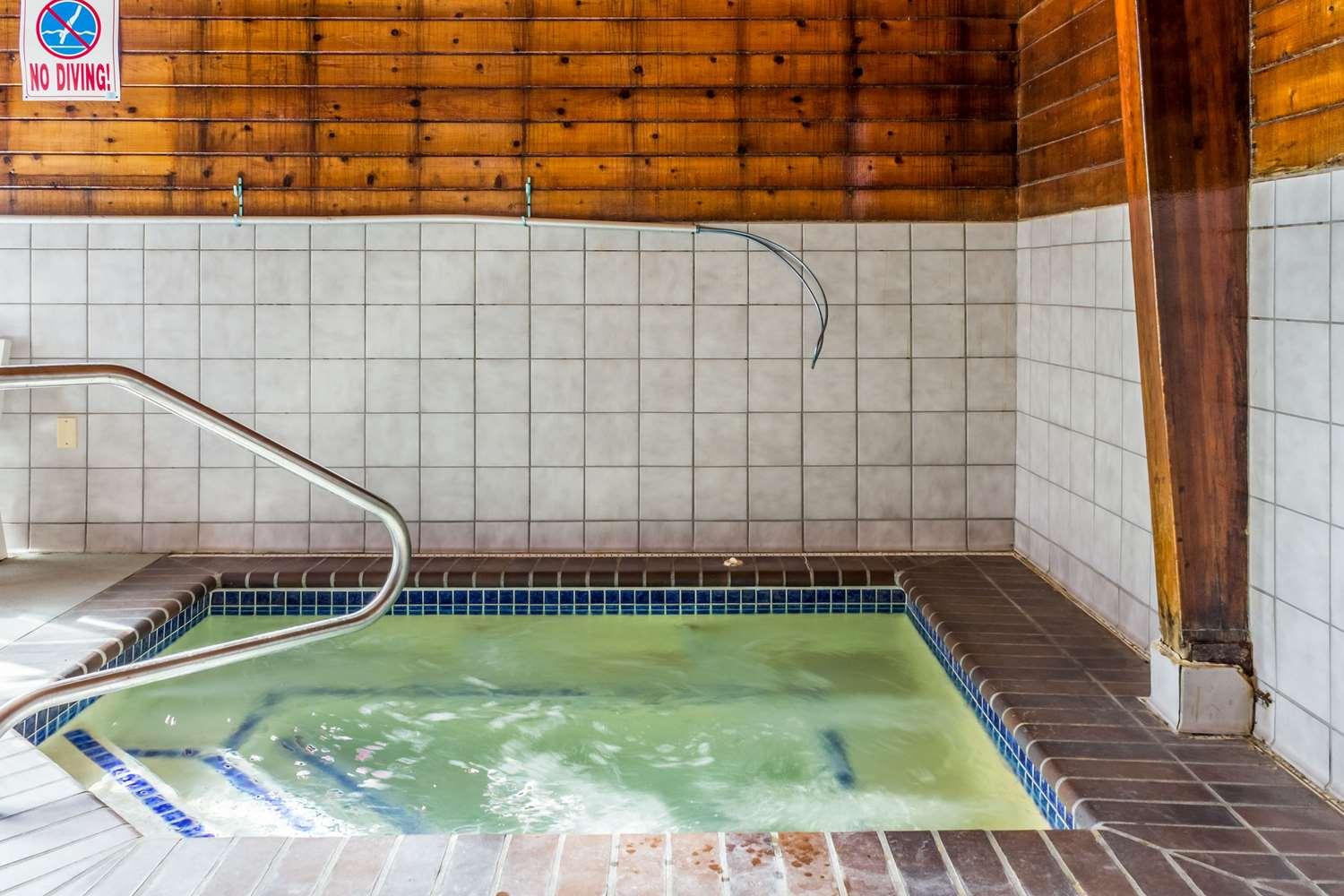 swimming pool spa