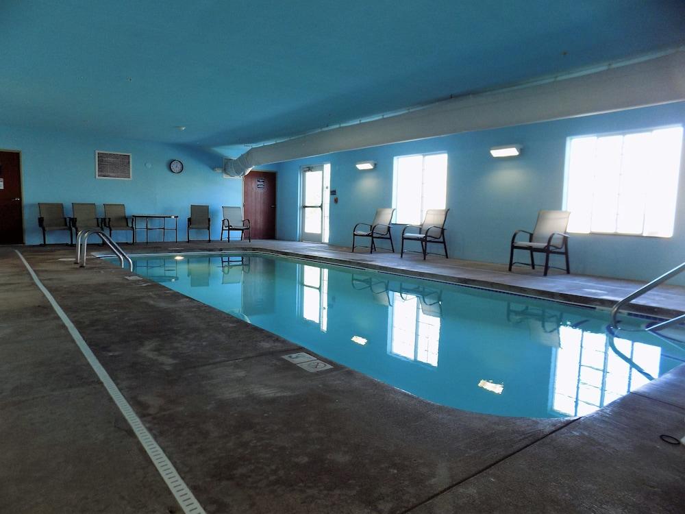 swimming pool spa