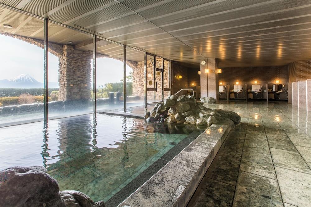 swimming pool spa