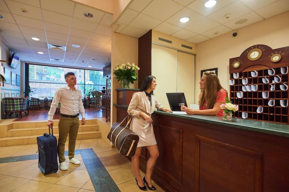 lobby