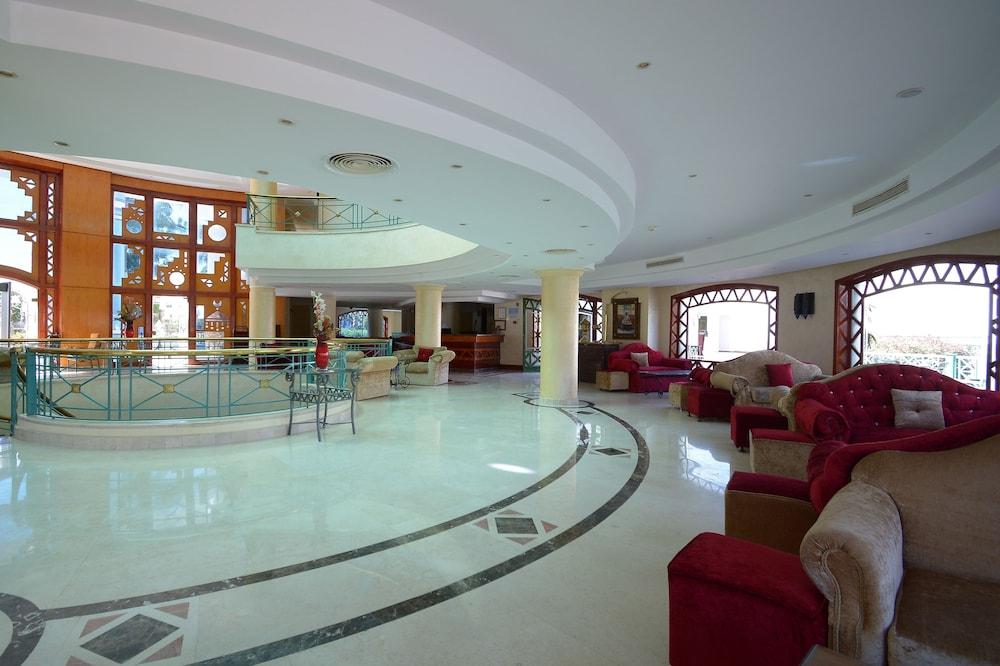 swimming pool spa
