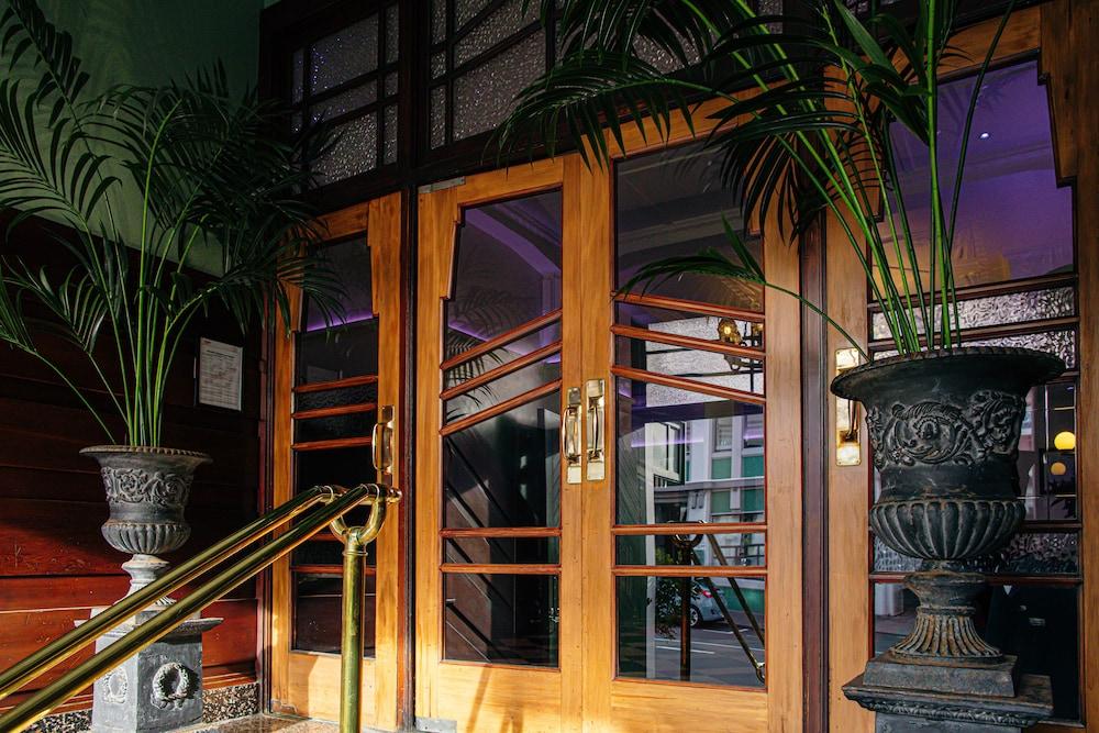 hotel