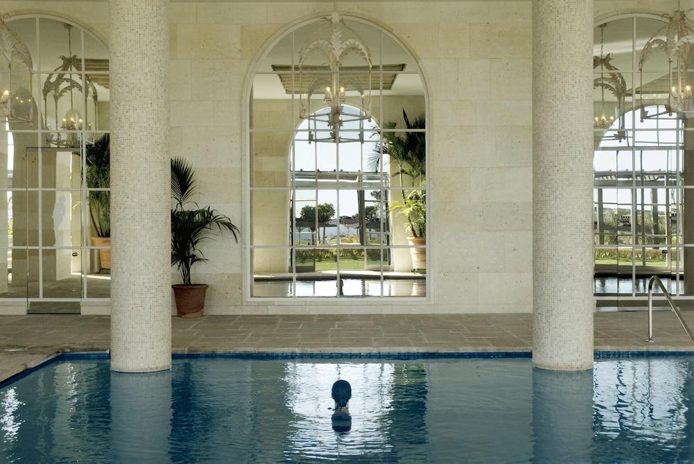 swimming pool spa