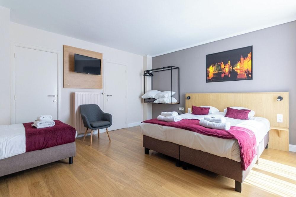 rooms