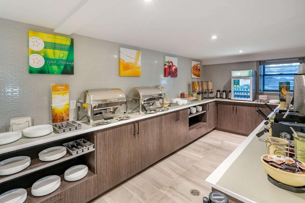 restaurant cafeteria