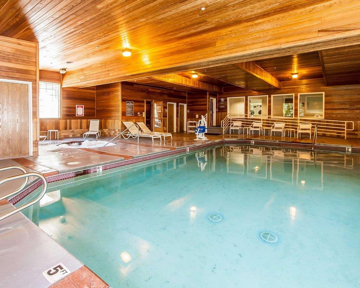 swimming pool spa