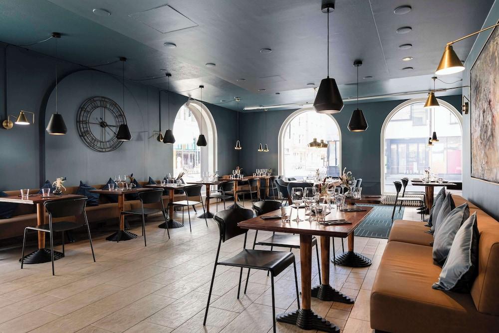 restaurant cafeteria