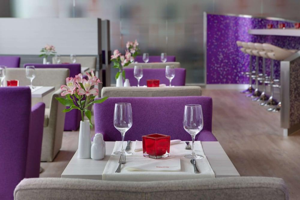 restaurant-cafeteria