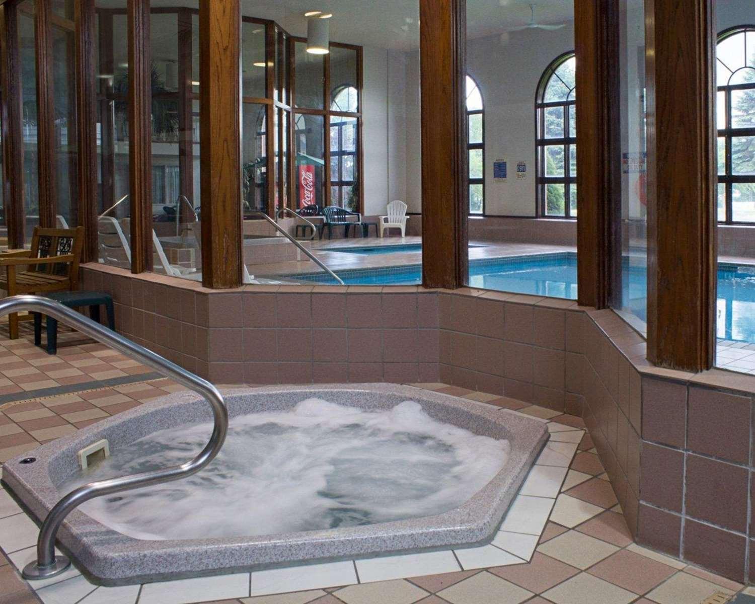 swimming pool spa