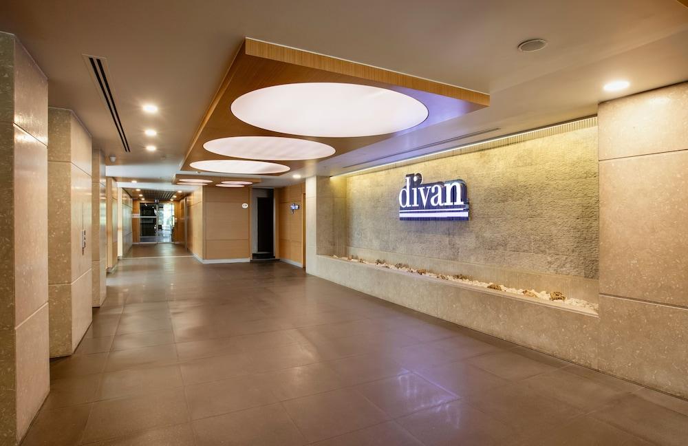 lobby