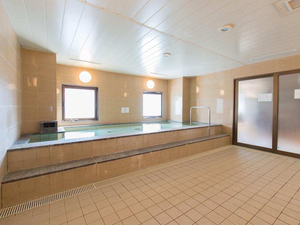 swimming pool spa