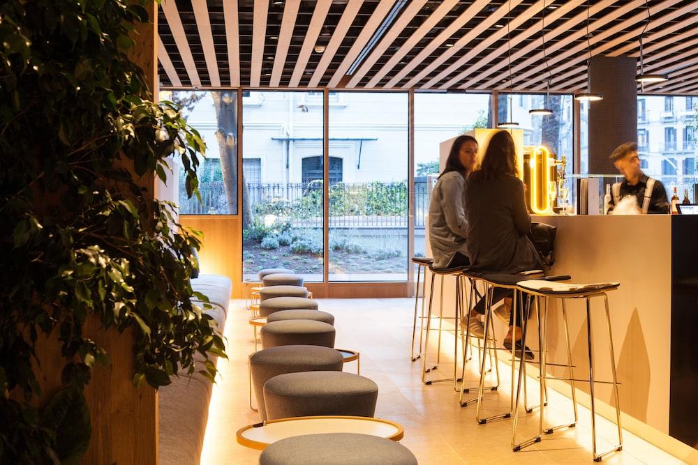 restaurant cafeteria