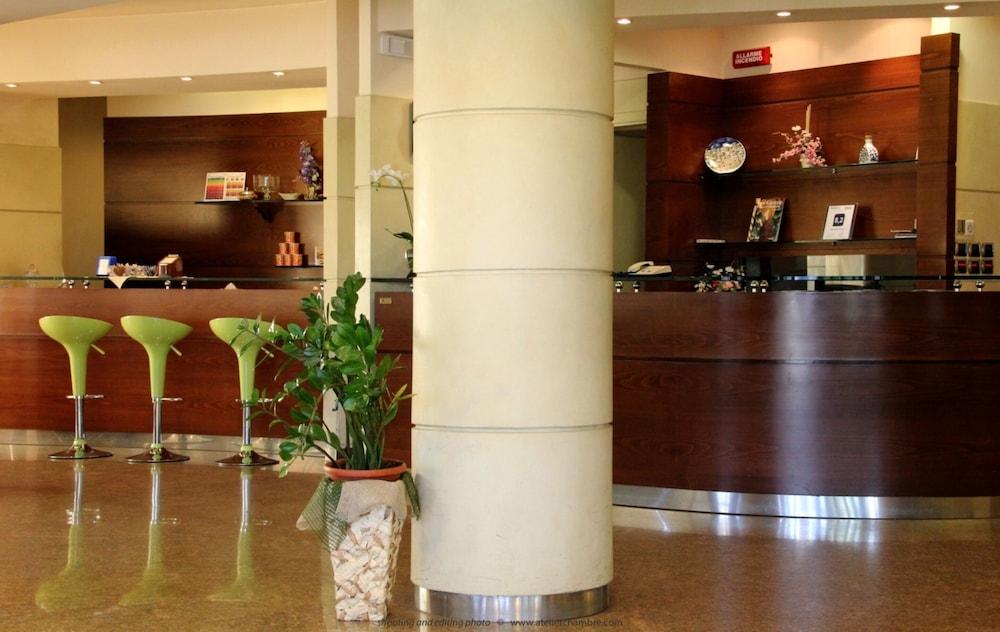 lobby