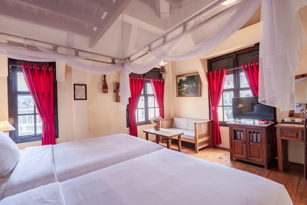 rooms