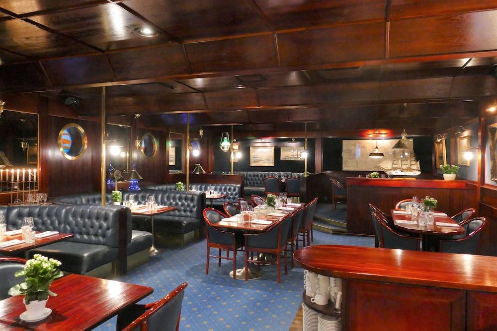 restaurant-cafeteria