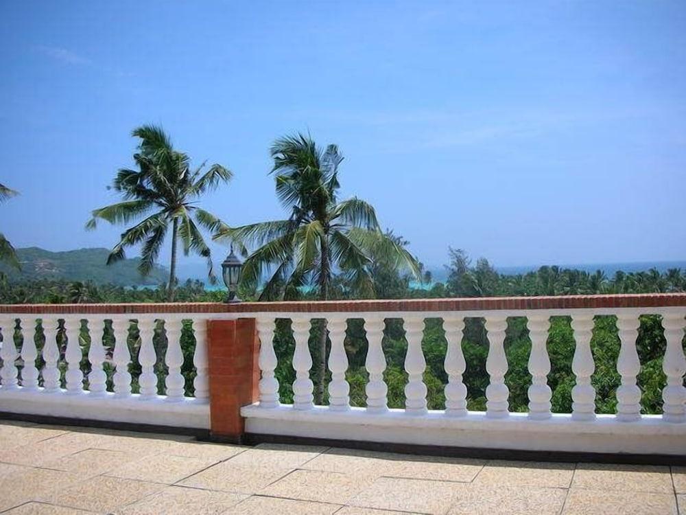surroundings