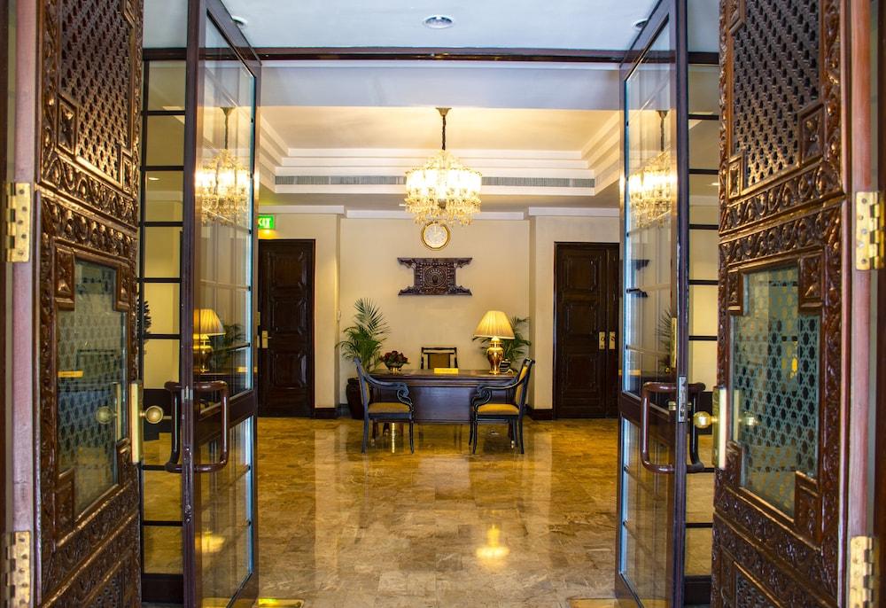 lobby