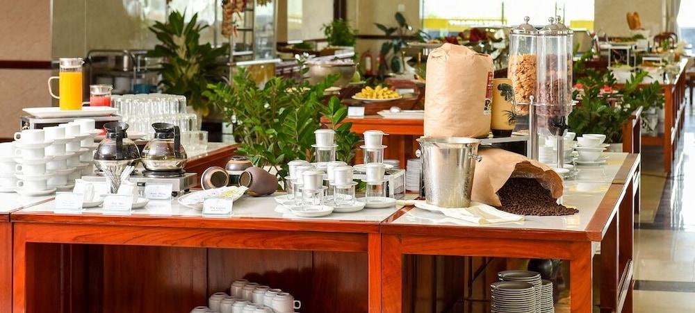 restaurant-cafeteria