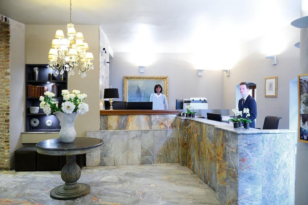 lobby