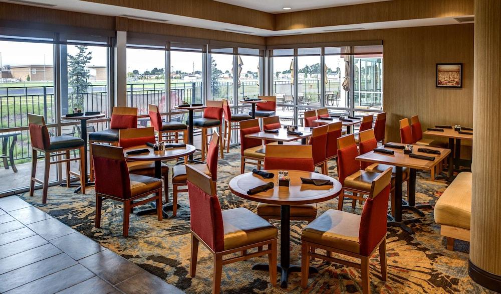 restaurant-cafeteria