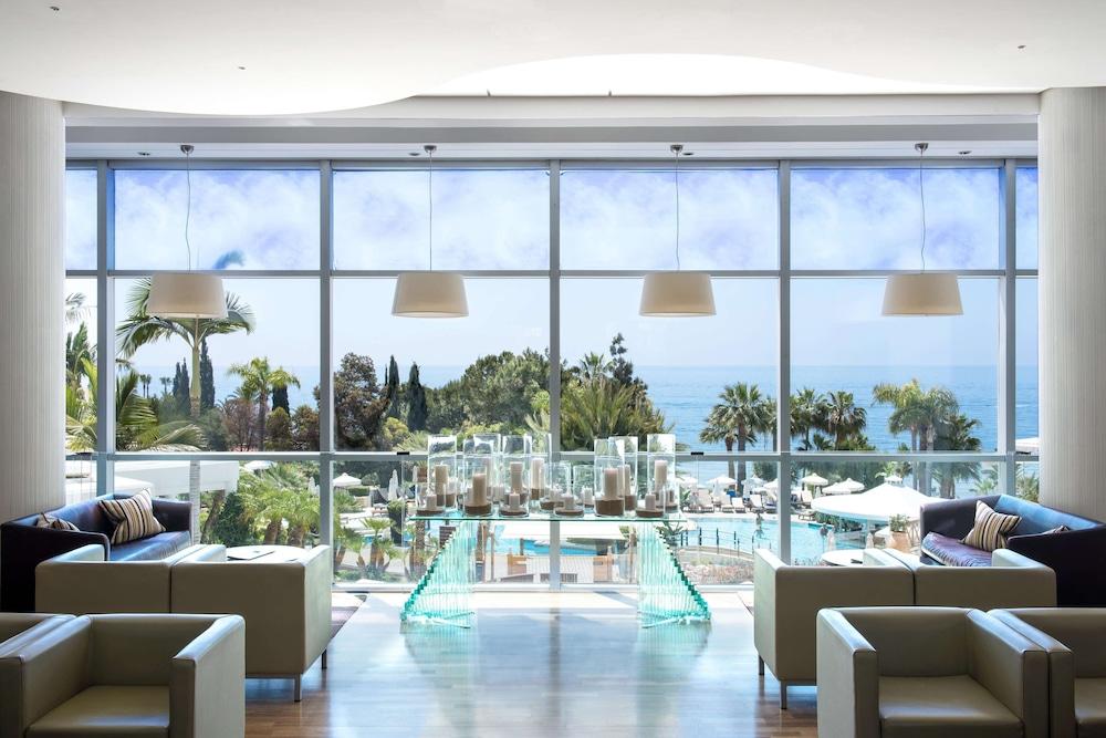 swimming pool spa