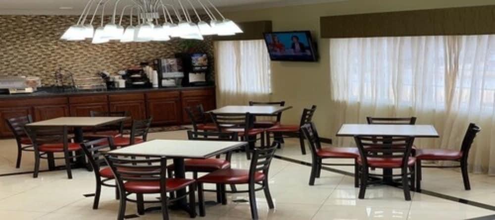 restaurant-cafeteria