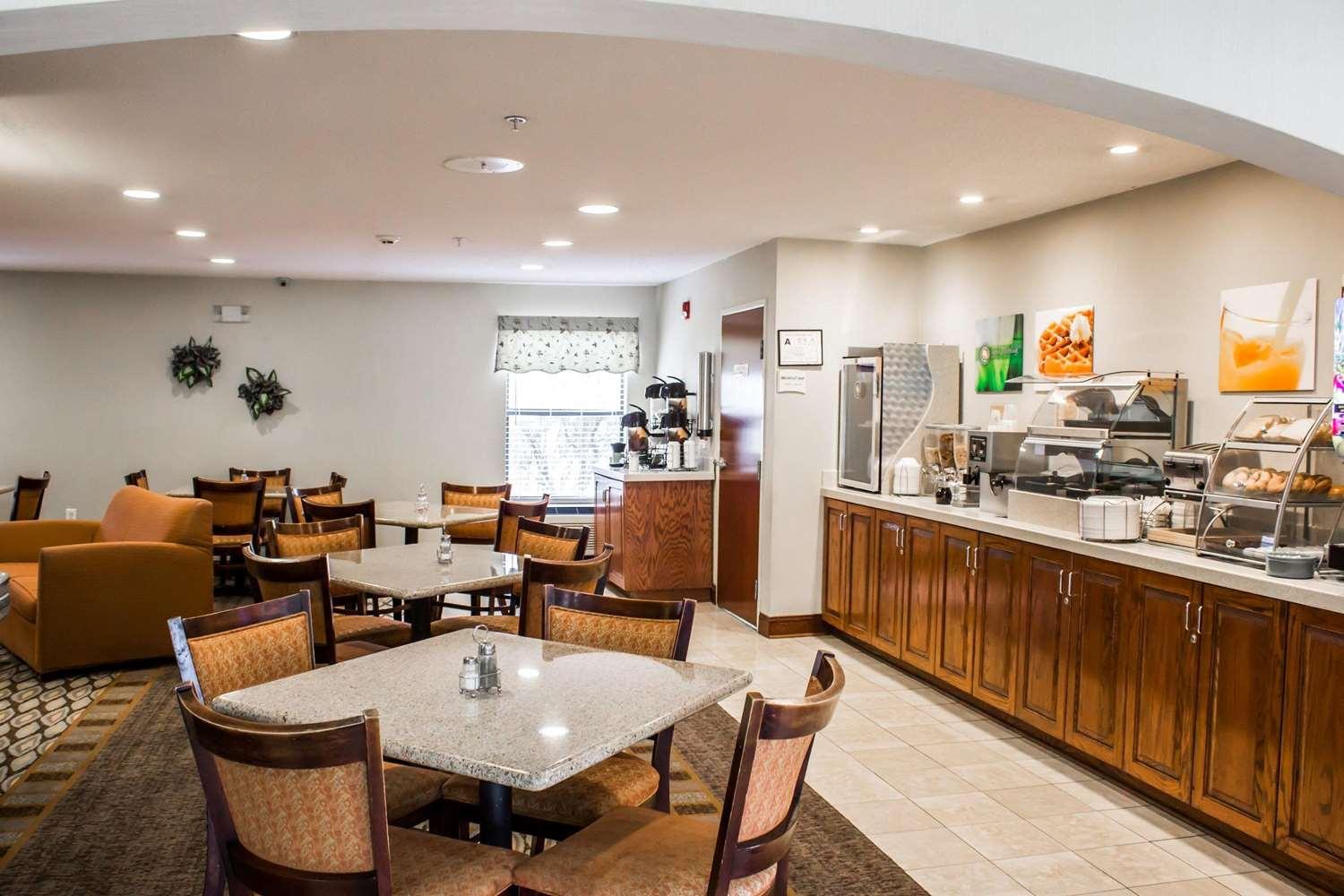 restaurant cafeteria