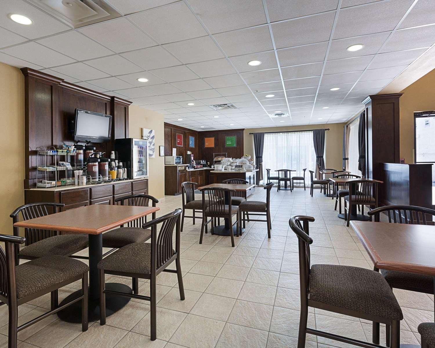 restaurant cafeteria