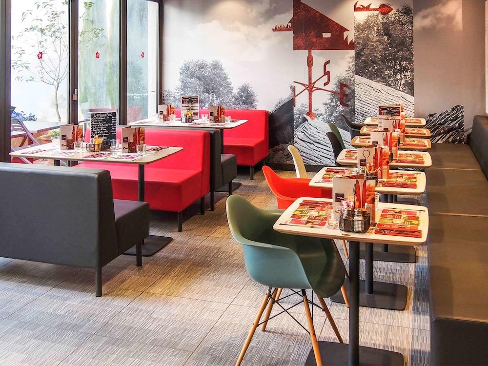 restaurant-cafeteria