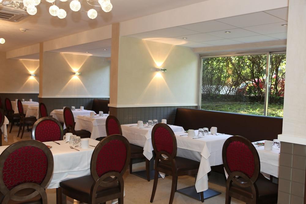 restaurant-cafeteria