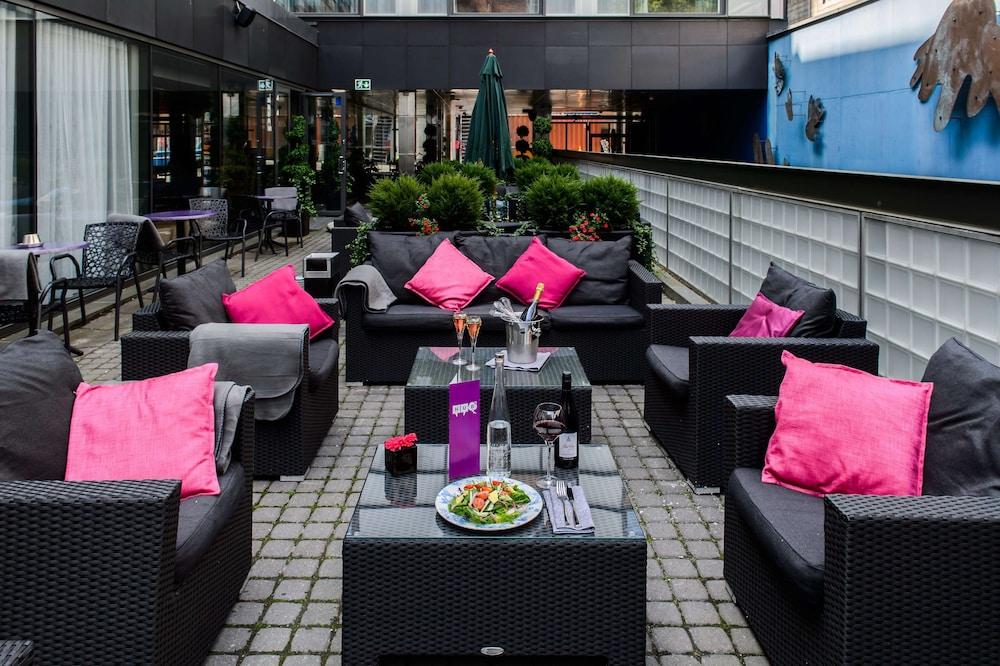 lounge