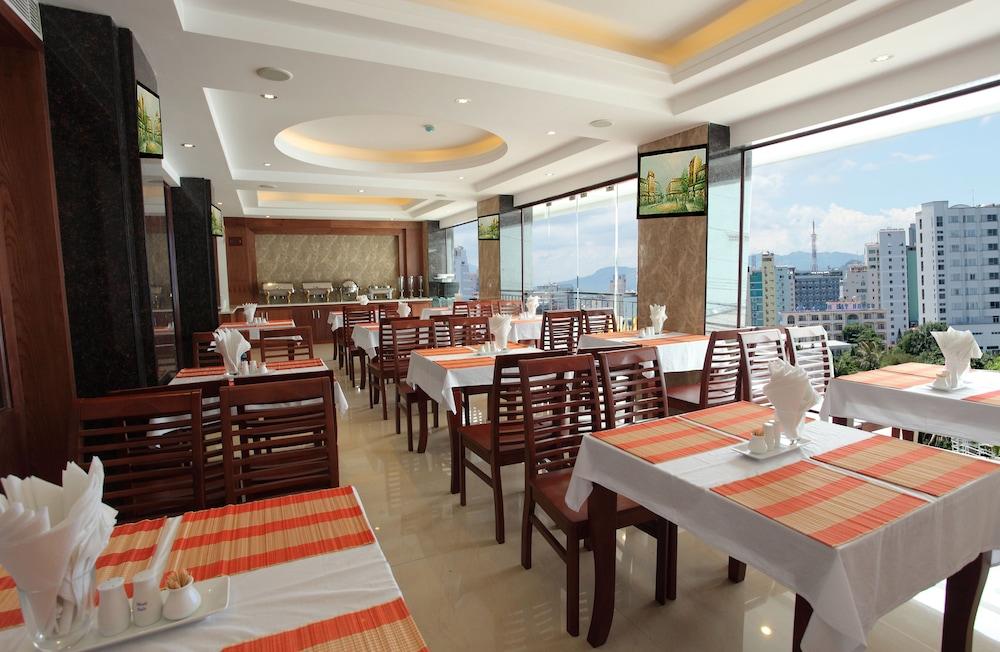 restaurant-cafeteria